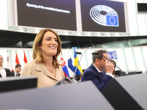 Roberta Metsola se impone a Irene Montero y es reelegida presidenta del Parlamento Europeo