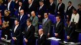 Schweigeminute im Bundestag für in Mannheim getöteten Polizisten