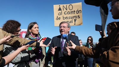 El Ayuntamiento de Madrid niega al PSOE el acceso al informe de la posible fosa común de Montecarmelo