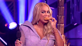 Bizarre 'DWTS' moment as Tyra Banks eats fried chicken hidden in drag queen's dress: 'Crispy!'