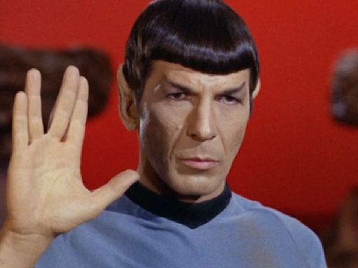 How Spock's Vulcan Hand Salute Is Inspired By Jewish Culture