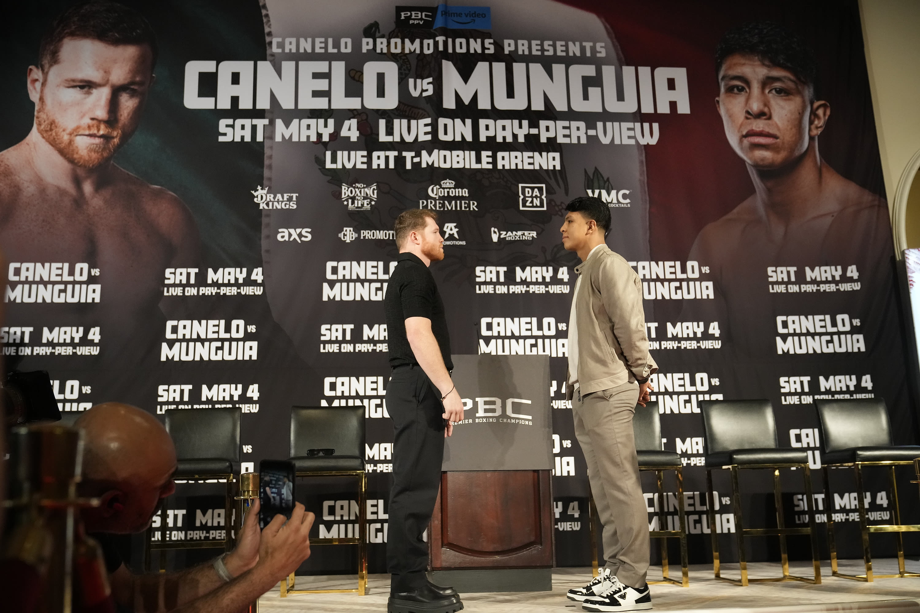 Alvarez and Munguia unusually polite to each other leading up to all-Mexican Cinco de Mayo fight