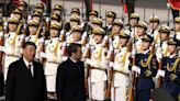 El primer ministro chino espera "amplios consensos" con Macron para impulsar los lazos