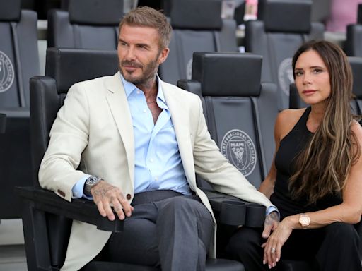 Victoria Beckham hilariously calls out David for using filter on their vacation photo