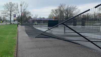 How Central girls tennis pulled together this spring after storms damaged its courts