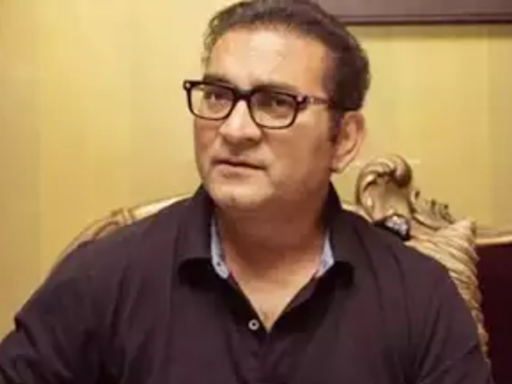 Abhijeet Bhattacharya recalls industry politics and insults after winning award for 'Yes Boss' | Hindi Movie News - Times of India