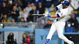 David Peralta, Dodgers come back for 2-1 win over Cubs