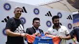 T20 World Cup: BCCI Secretary Jay Shah, Skipper Rohit Sharma Unveil Indian Team's Jersey | Cricket News