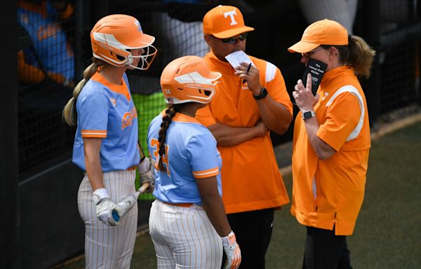 Auburn hires former Tennessee assistants to lead softball program