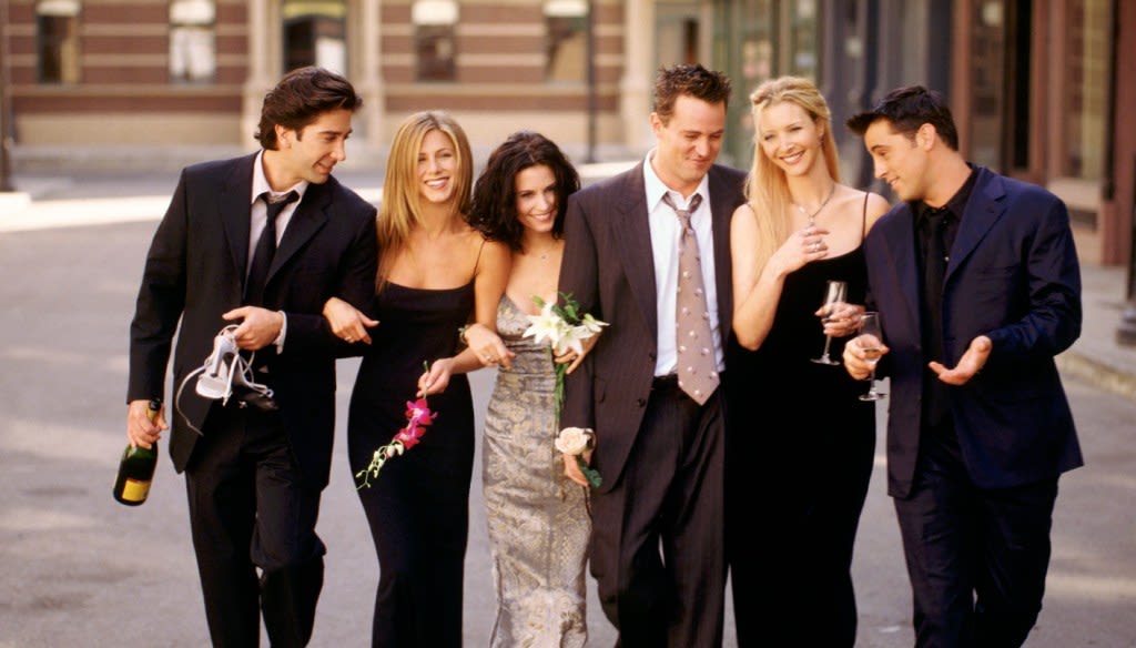 The ’Friends’ Cast Is Debating How To Celebrate Important Anniversary