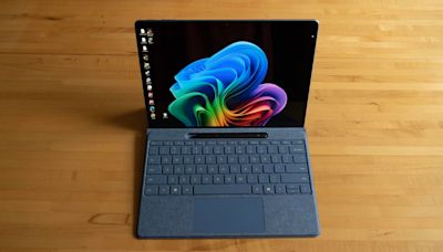 Microsoft Surface Pro 11 Review: Snapdragon and OLED Deliver
