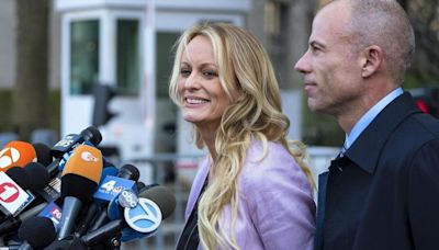 La defensa de Donald Trump acusa a Stormy Daniels de lucrarse con la historia de que ambos mantuvieron relaciones