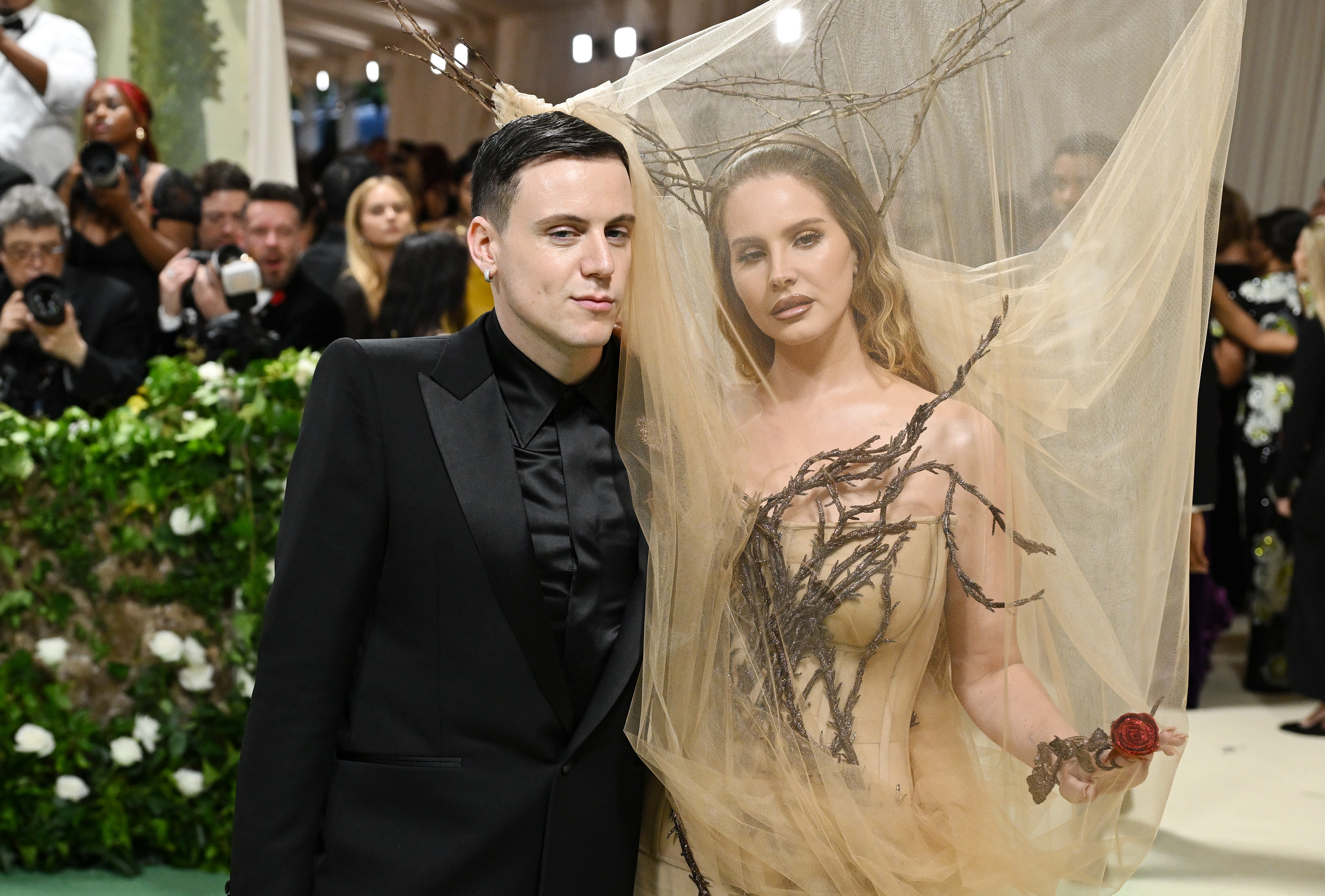 Lana Del Rey Channels ‘Sinister Mother Nature’ in Alexander McQueen Dress With 3D Tree Branches at Met Gala 2024