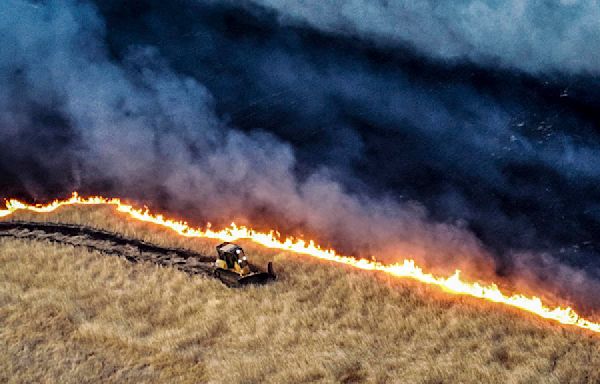 Containment on Corral Fire increases; evacuations lifted after more than 14,000 acres burned