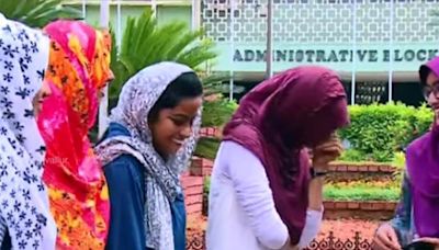 Mumbai College Which Banned Hijab, Burqa Bars 'Revealing Clothes' On Campus; Principal Says Notice Not New