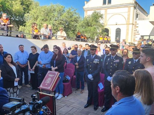 Adamuz otorga la Medalla del Municipio al cabo Miguel Ángel Jiménez Andújar