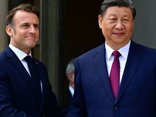 Emmanuel Macron brutally snubbed by China's Xi Jinping outside Elysee Palace