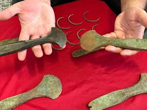 Archaeologists discover remarkable hoard of Bronze Age weapons and jewellery in Czech Republic