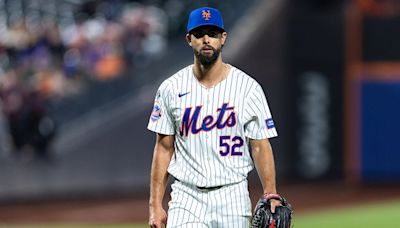 Mets pitcher launches glove into stands after getting ejected