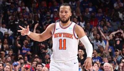 Jalen Brunson becomes 4th NBA player to score 39+ in 4 straight playoff games | Sporting News