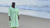 President Murmu takes a stroll on beach in Puri, highlights need for environmental conservation | India News - Times of India