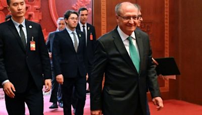 Xi elogia laços entre Brasil e China durante visita de Alckmin a Pequim