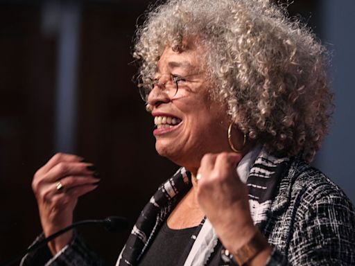 Angela Davis speaks in Rockland County after critics shut down school related appearance