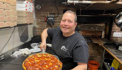 Dave Portnoy is helping this Central Jersey pizzeria after it was damaged in a fire