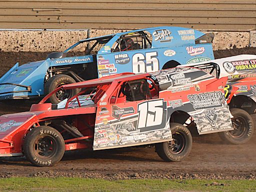 Tony Konold wins two modified feature races during Sunday night's racing program