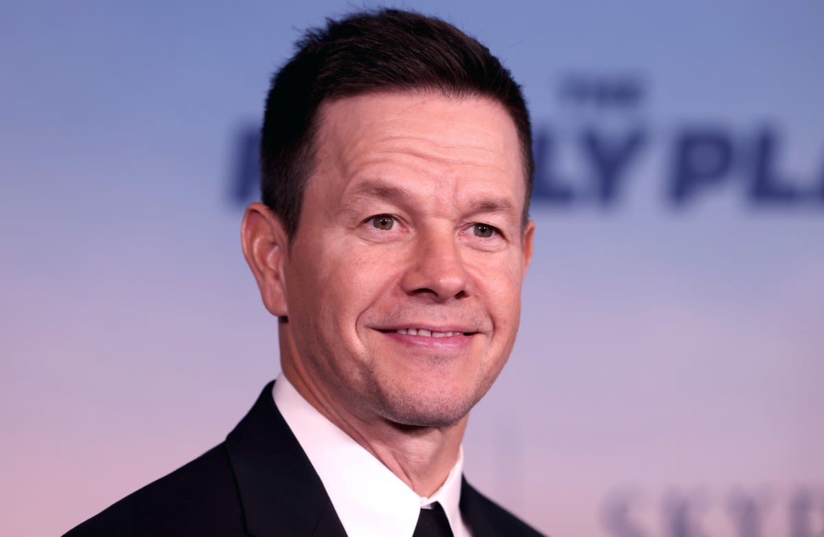 Fans Can't Get Over How Grown Mark Wahlberg's Kids Are in Family Photo From Hawaii