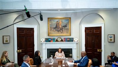 La vicepresidenta Harris recibe a Kim Kardashian para hablar de la reforma de la justicia penal