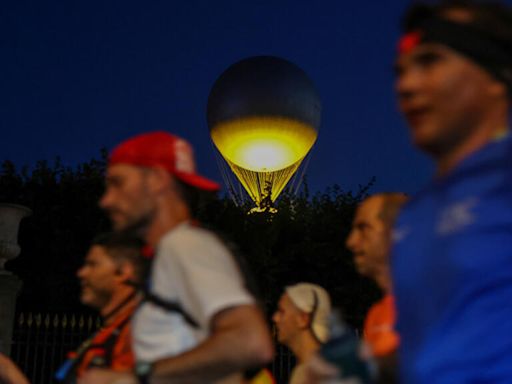 JO 2024: les participants du Marathon pour tous dans les pas des athlètes le temps d'une soirée