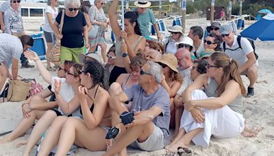Mallorcan families fill beaches in protest against tourists