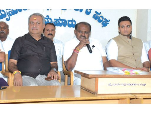 One-Man Commission a sham to hide MUDA scam: HDK - Star of Mysore