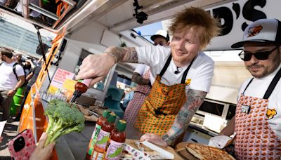 Ed Sheeran stuns shoppers by signing 'sauceographs' at British supermarket