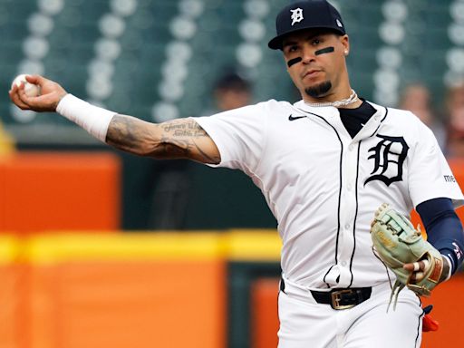 Detroit Tigers won't bench shortstop Javier Báez. A.J. Hinch: 'He's going to play, a lot'