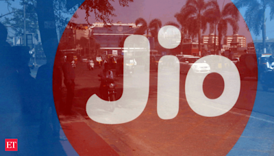 Jio acquires additional spectrum in 1800 MHz band for Rs 973 cr in two circles