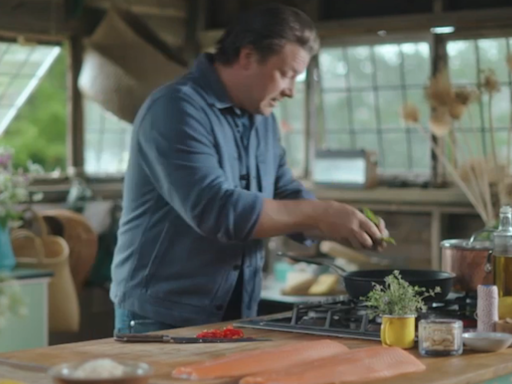 Viewers point out problem with Jamie Oliver's cooking show