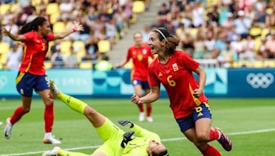 Spain come back to beat Japan, Canada overcome New Zealand; USA later