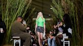 La hija de Steve Jobs deslumbra como modelo de pasarela en la Semana de la Moda de París