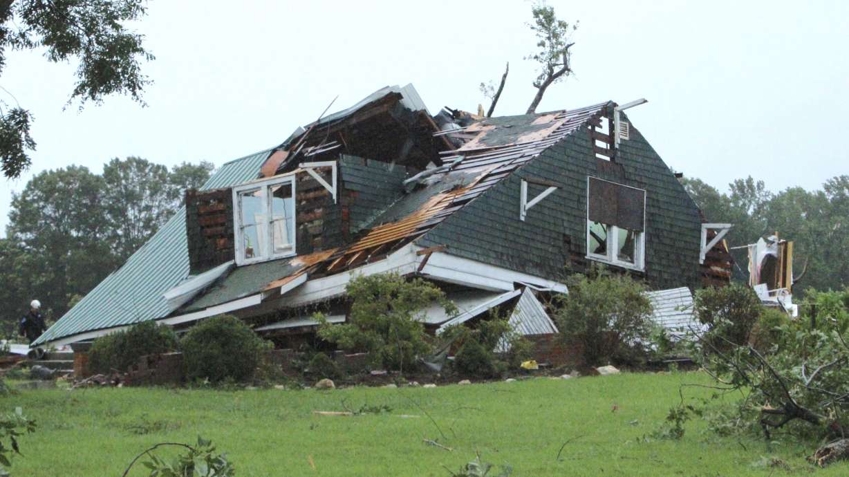 Debby bringing heavy rain, flooding and possible tornadoes northeast into the weekend