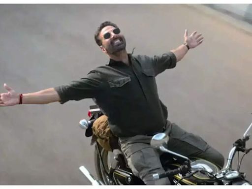 Sarfira Box Office : Akshay Kumar starrer earns just Rs 2.5 crore in second weekend | Hindi Movie News - Times of India