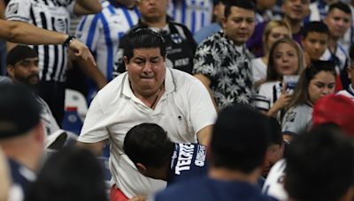 De nuevo aparece la violencia en el "Gigante de Acero" por eliminación del Monterrey - La Opinión