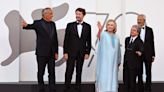 Hillary Clinton, la reina de la alfombra roja de Venecia