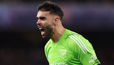 Permanent deal to come?! David Raya officially wins Premier League Golden Glove during Arsenal loan spell after nearest rival Jordan Pickford concedes during Everton's clash ...