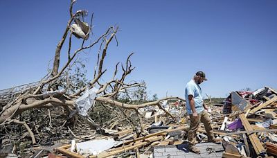 Storms battering the Midwest bring tornadoes, hail and strong winds | Chattanooga Times Free Press