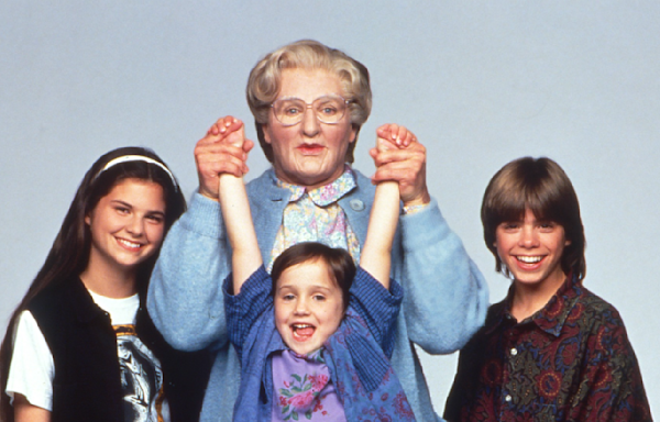 ‘Mrs. Doubtfire’ Kids Reunite 31 Years After the Robin Williams Classic and Say ‘We Still Feel Like Siblings...