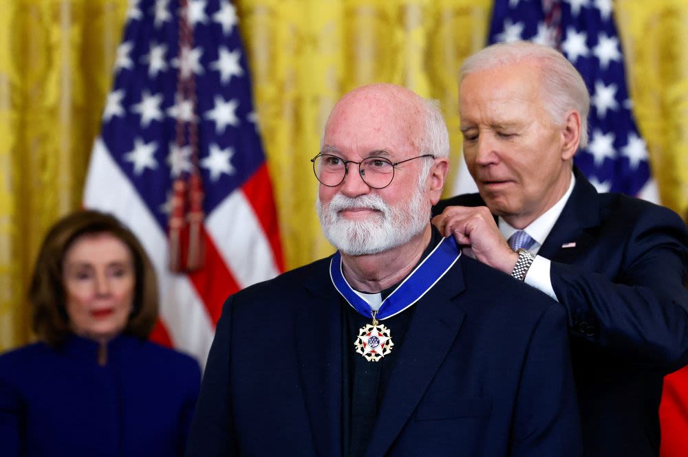 Fr. Greg Boyle, Nancy Pelosi among Presidential Medal of Freedom recipients