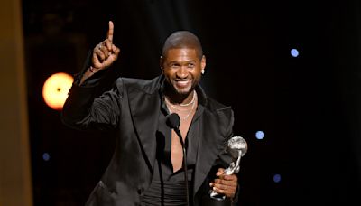 Usher Plays Surprise Club Show After Last-Minute Lovers & Friends Cancellation