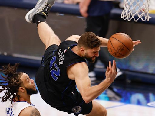 Mavericks' Maxi Kleber out for series vs. Thunder with dislocated shoulder